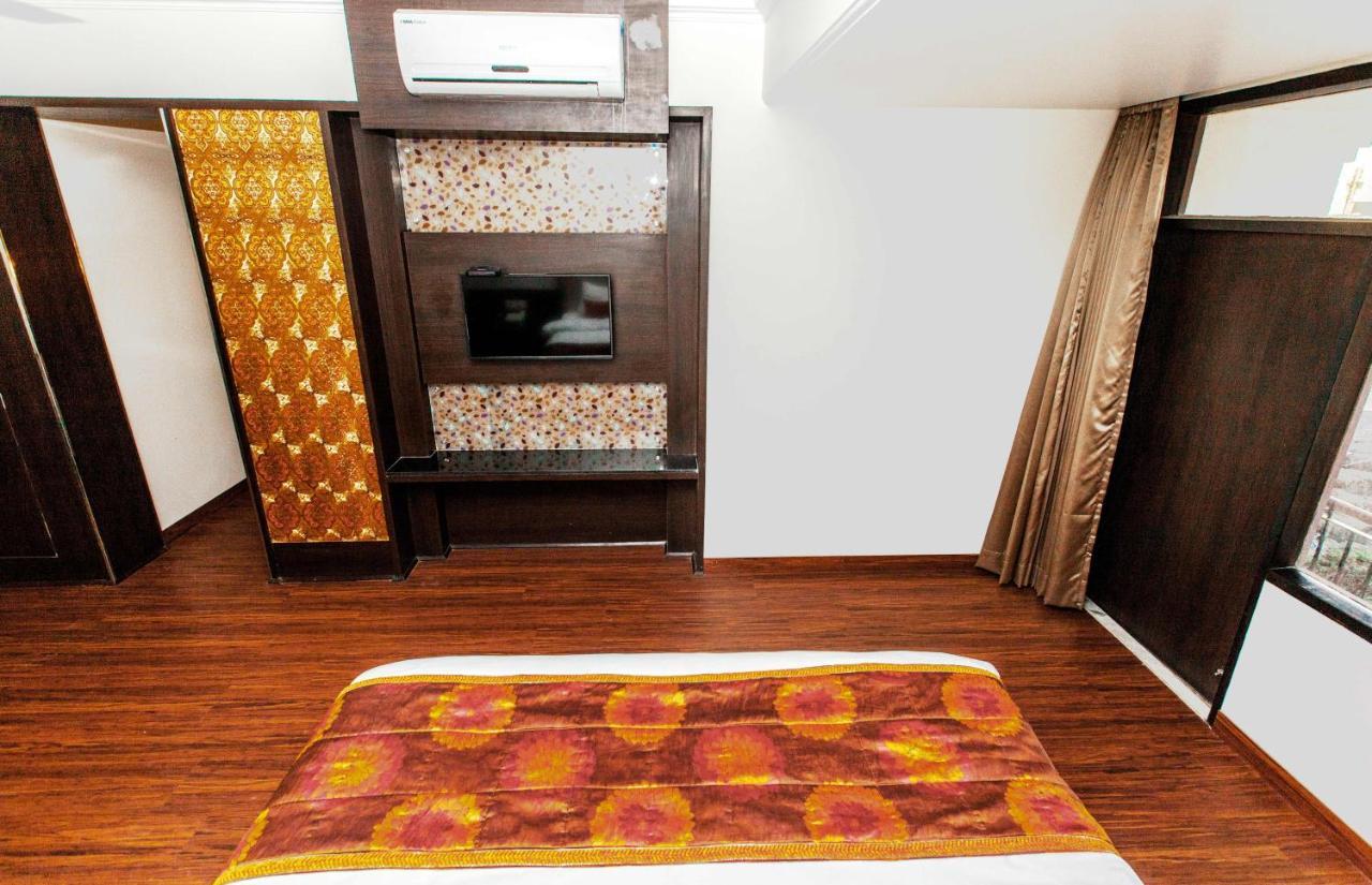 Hotel Subash International Katra  Εξωτερικό φωτογραφία
